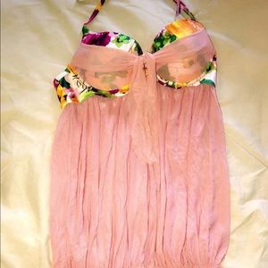 Size small swimsuit top